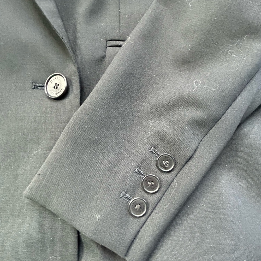 GERARD Darel black blazer SZ 4 ( run big ) NWT 635$ - Picture 11 of 12